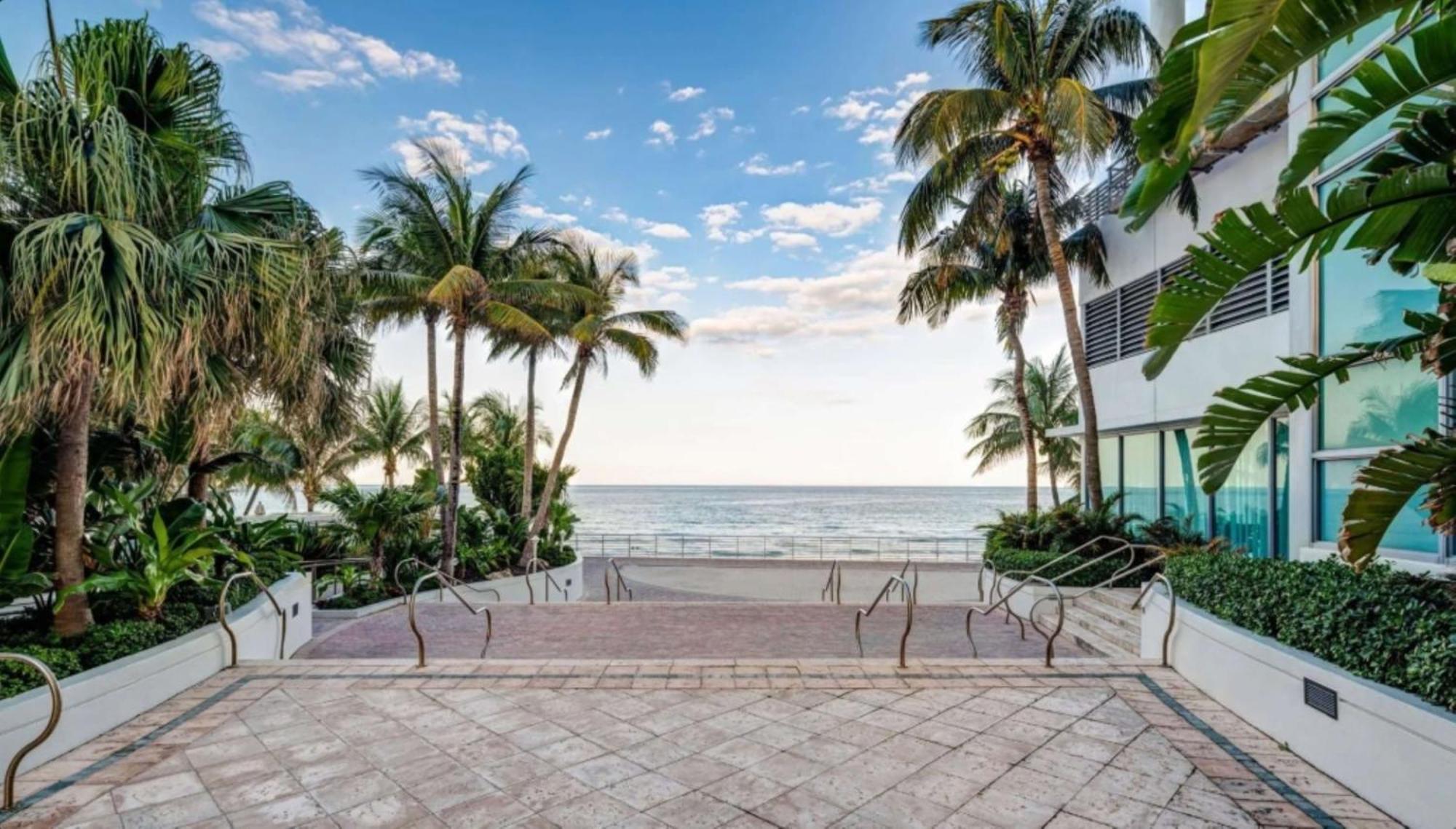 The Diplomat Beach Resort Hollywood, Curio Collection By Hilton Exterior photo